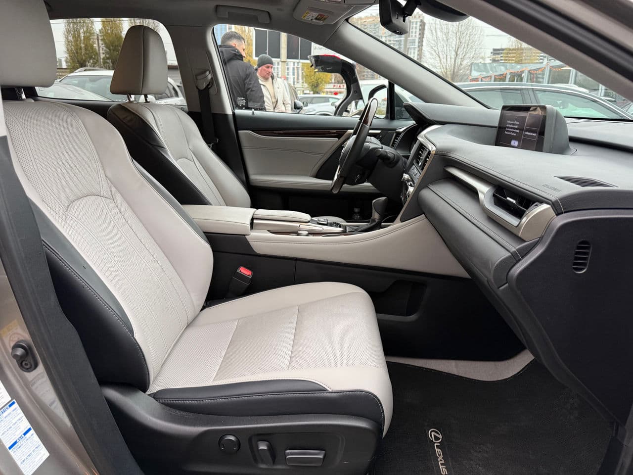 Lexus RX 450h 2021 — Миниатюра 17