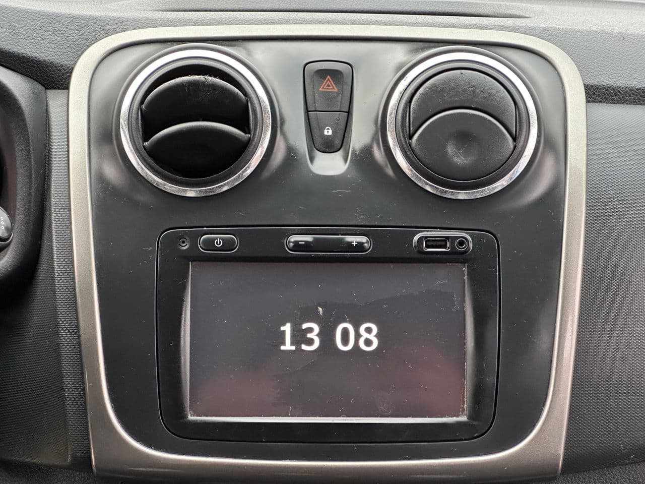 Dacia Sandero Stepway 2016 — Миниатюра 9