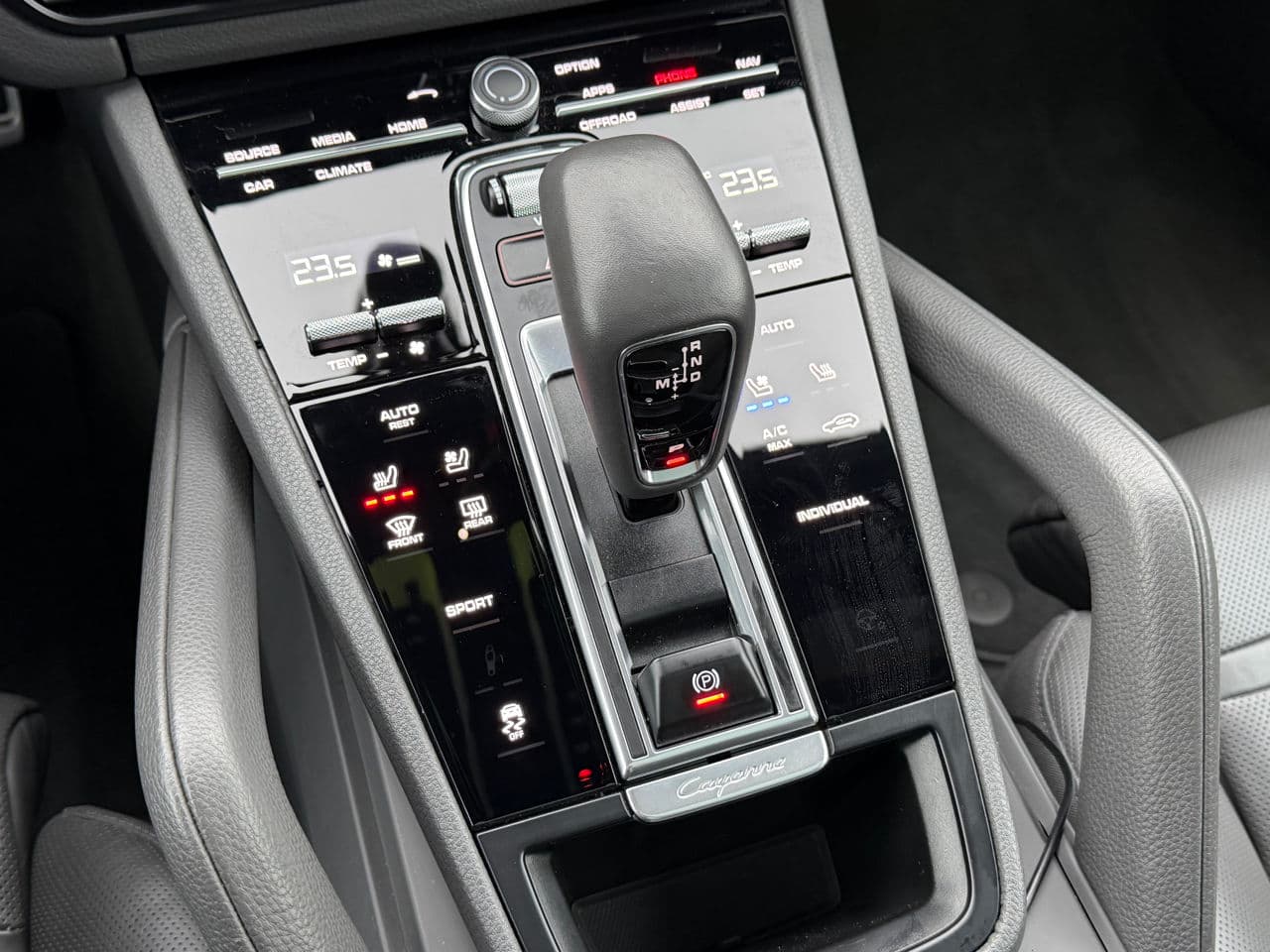 Porsche Cayenne 2020 — Миниатюра 16