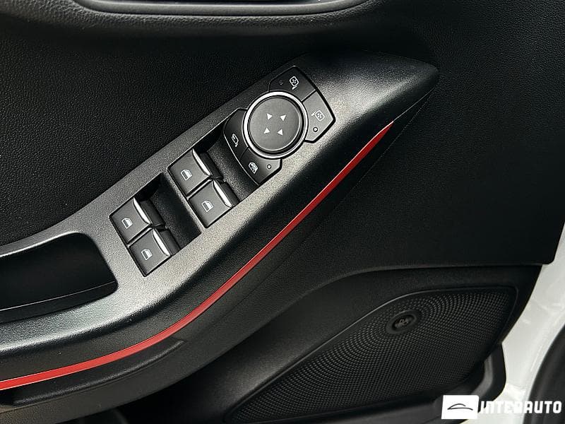 Ford Fiesta 2017 — Миниатюра 6