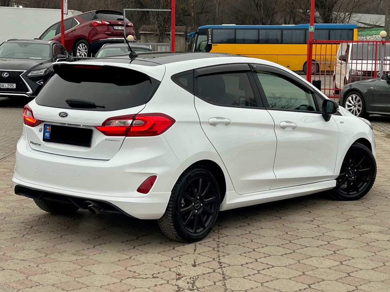 Ford Fiesta 2017 — Миниатюра 3