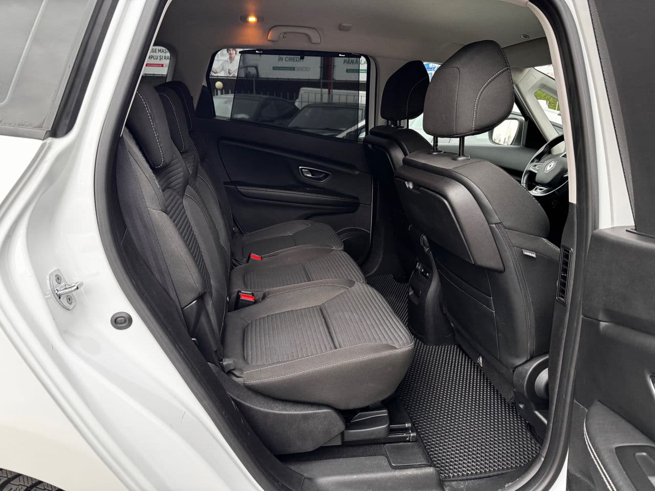 Renault Grand Scenic 2017 — Миниатюра 16