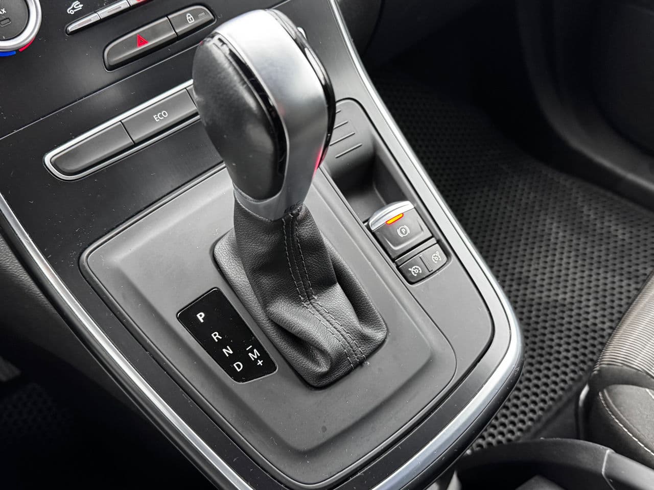 Renault Grand Scenic 2017 — Миниатюра 11