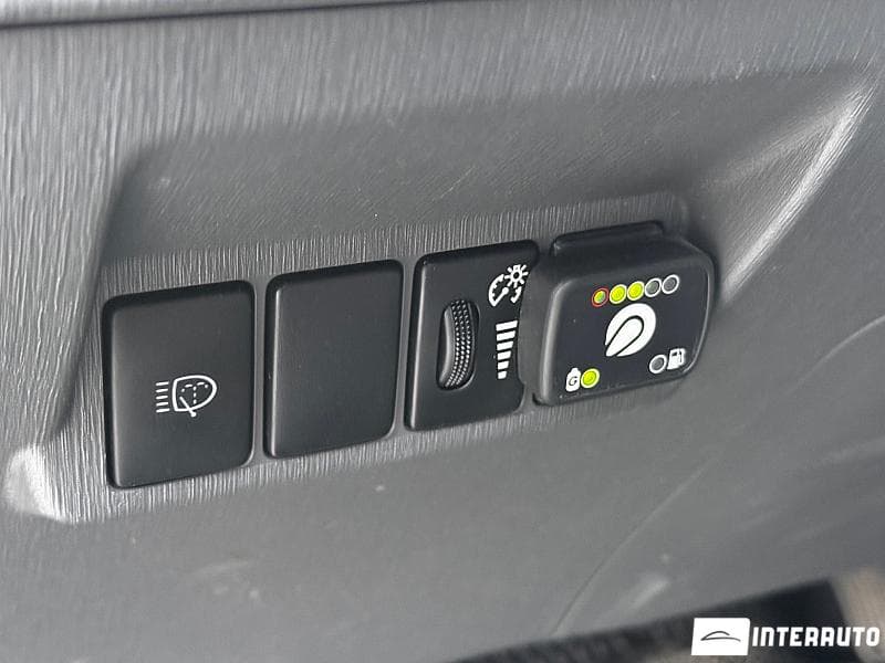 Toyota Prius Plus / V 2012 — Миниатюра 11