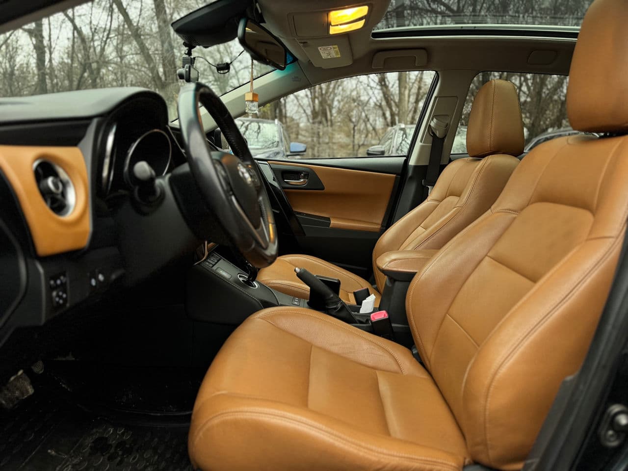 Toyota Auris 2015 — Миниатюра 7