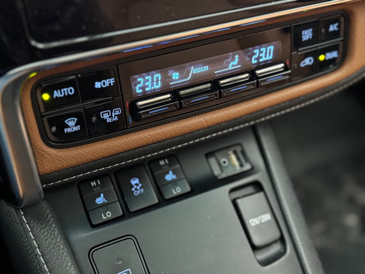 Toyota Auris 2015 — Миниатюра 13