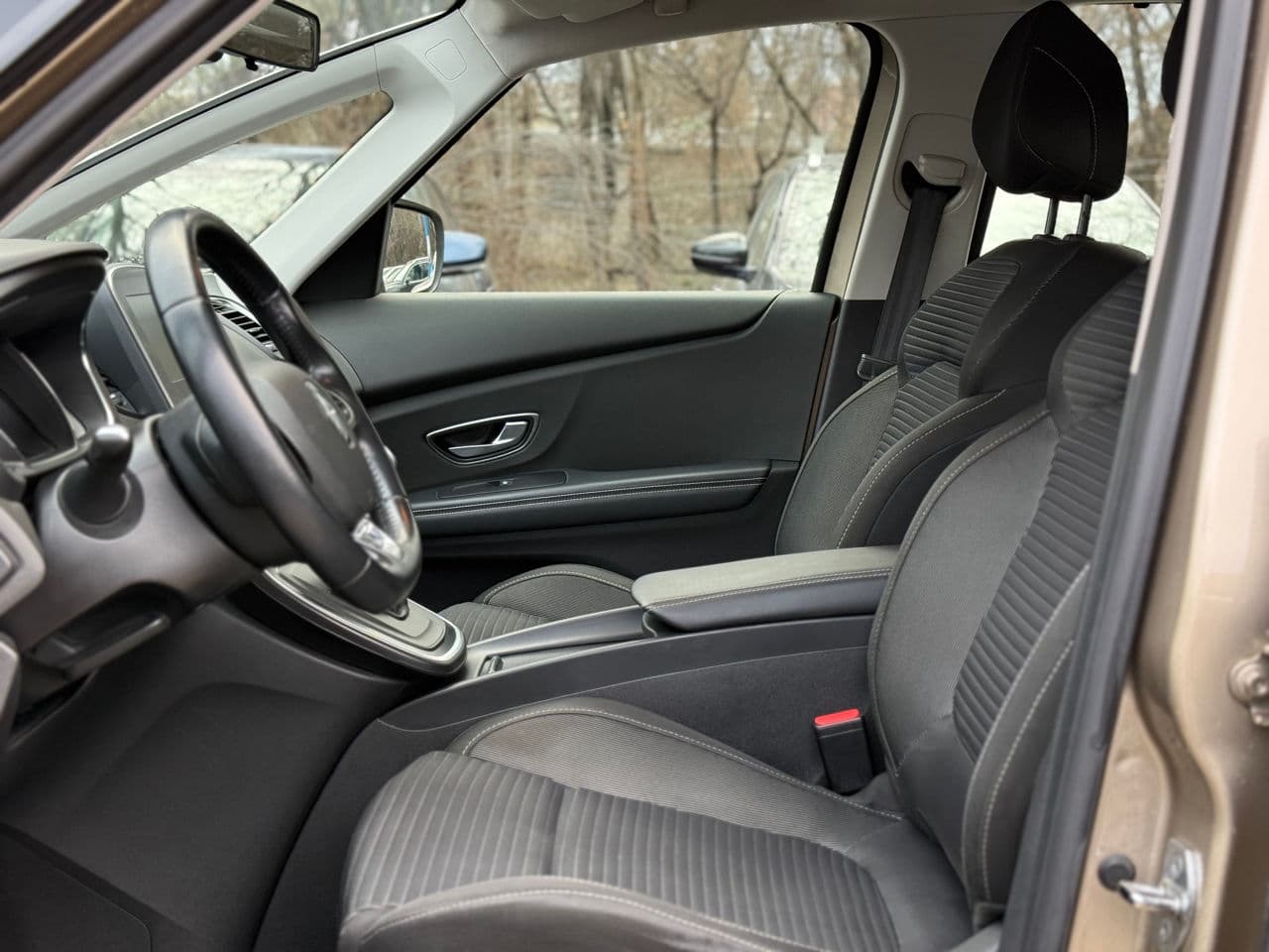 Renault Scenic 2017 — Миниатюра 5