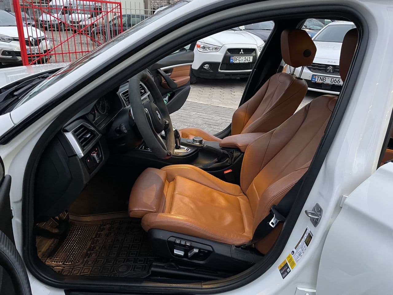 BMW 330E 2017 — Миниатюра 6
