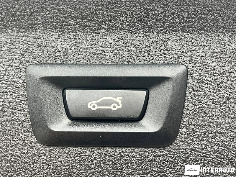 2021 BMW X1 2.5e — Miniatură 16