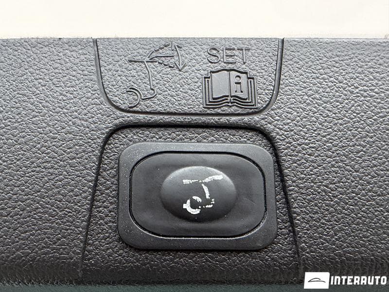 Ford C-MAX 2015 — Миниатюра 18