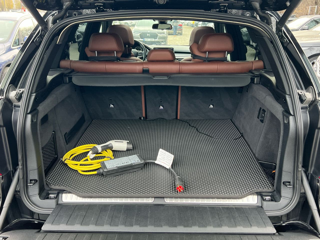 2018 BMW X5 4.0e — Miniatură 23