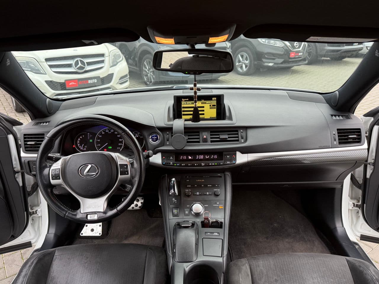 Lexus CT 200h 2012 — Миниатюра 6