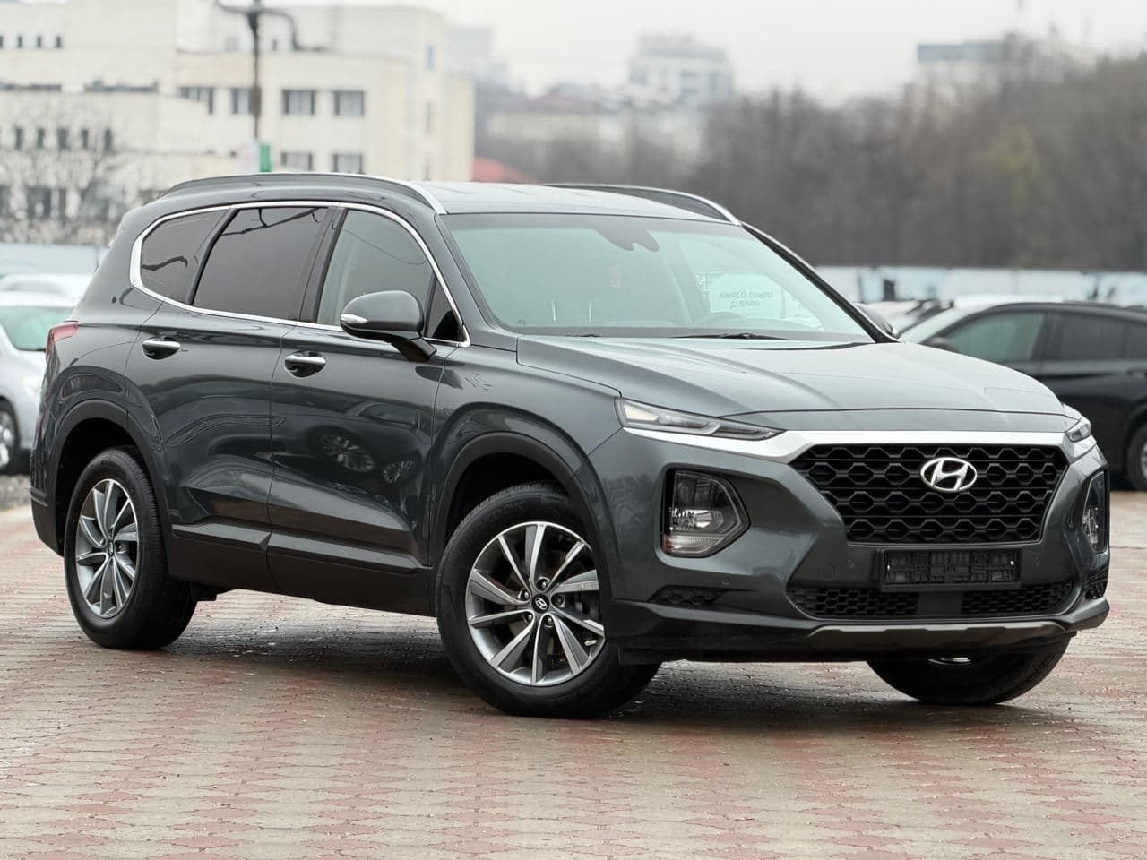 Hyundai Santa Fe 2018 — Миниатюра 4