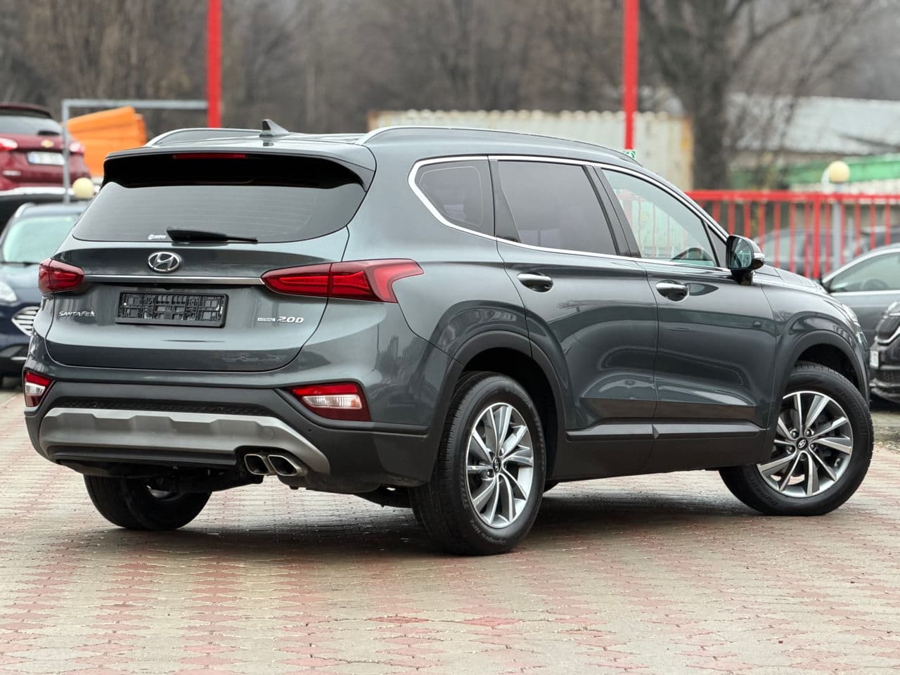 Hyundai Santa Fe 2018 — Миниатюра 3