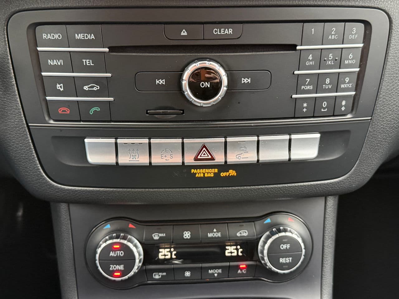 Mercedes B 250E 2015 — Миниатюра 6