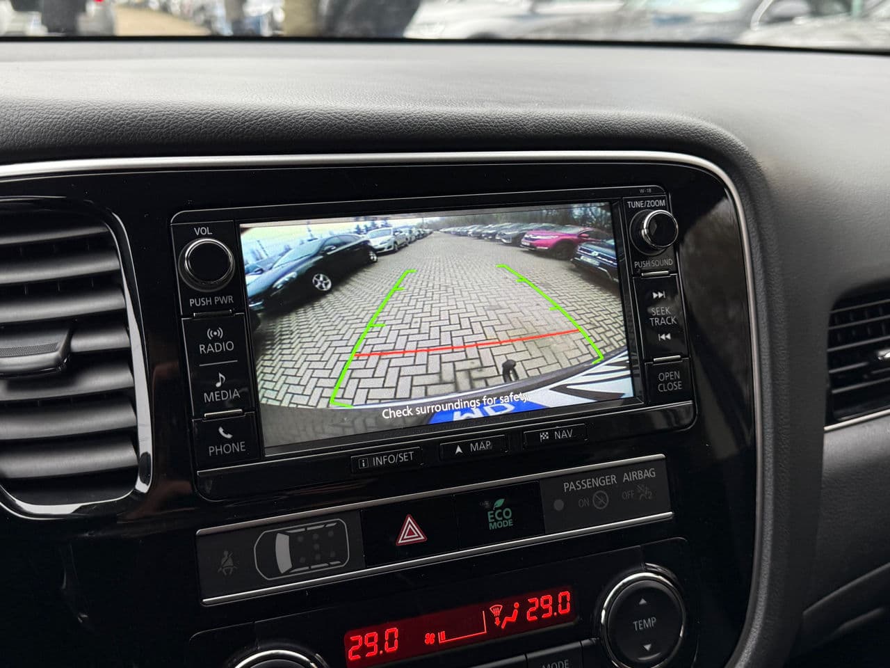 2018 Mitsubishi Outlander — Miniatură 12