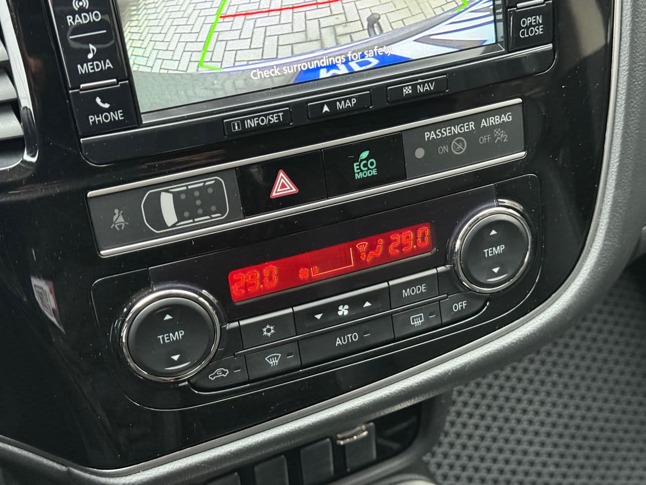 2018 Mitsubishi Outlander — Miniatură 13