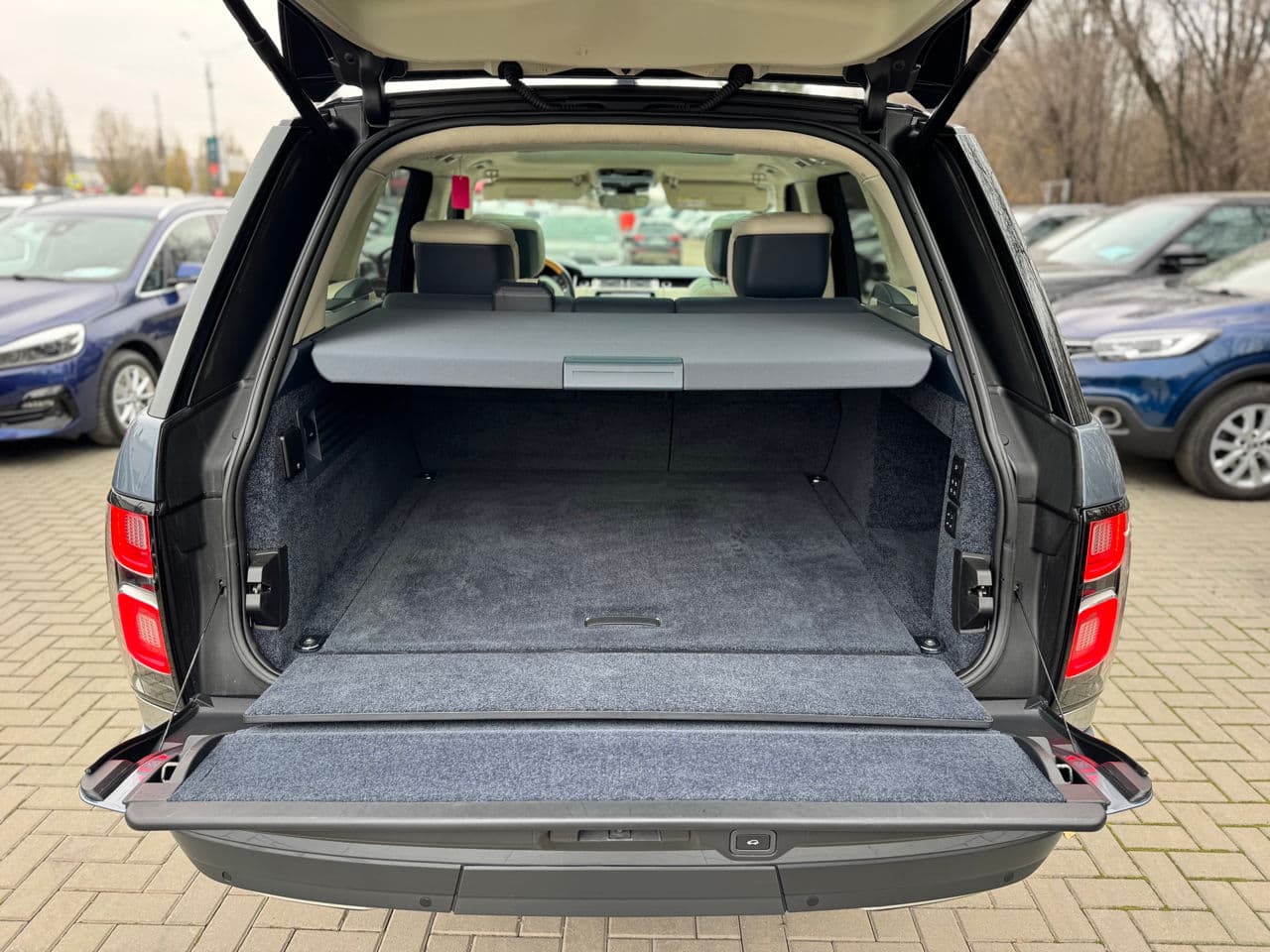Land Rover Range Rover Vogue 2019 — Миниатюра 5