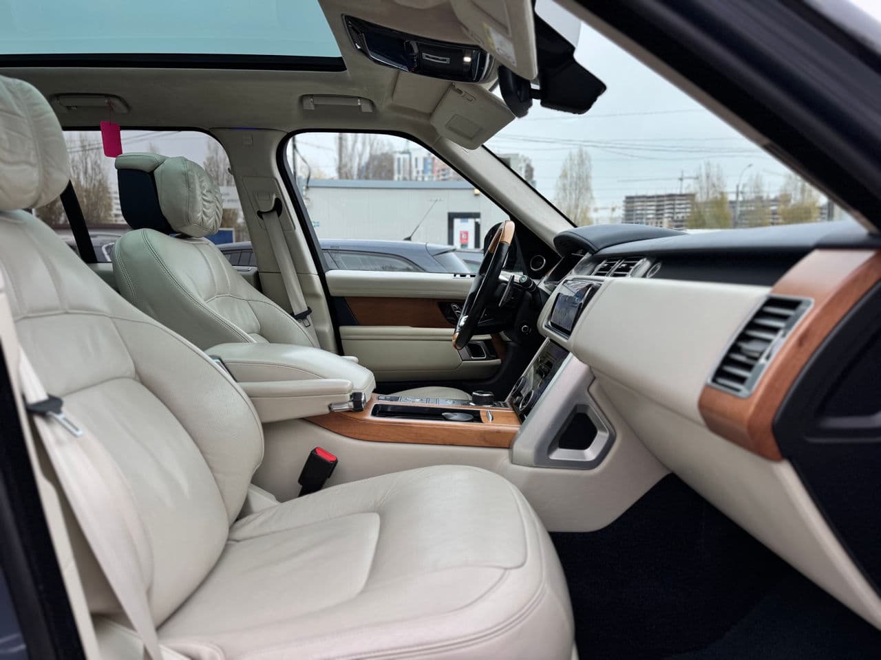 Land Rover Range Rover Vogue 2019 — Миниатюра 25