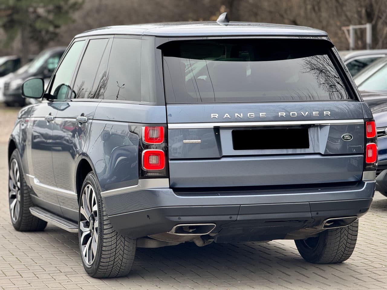 Land Rover Range Rover Vogue 2019 — Миниатюра 2