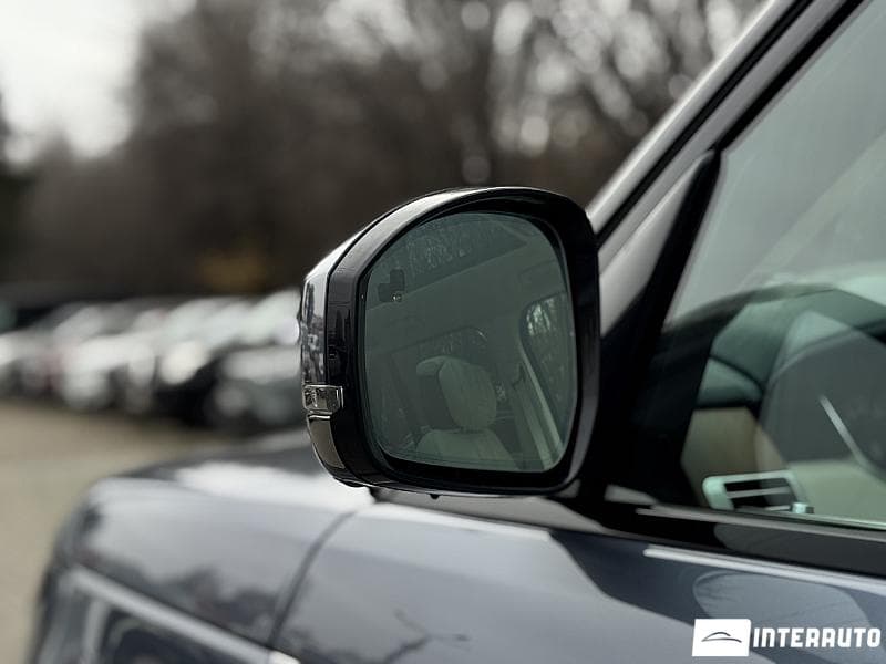 Land Rover Range Rover Vogue 2019 — Миниатюра 8
