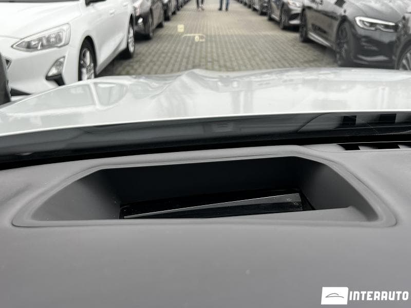 BMW 740e 2017 — Миниатюра 12