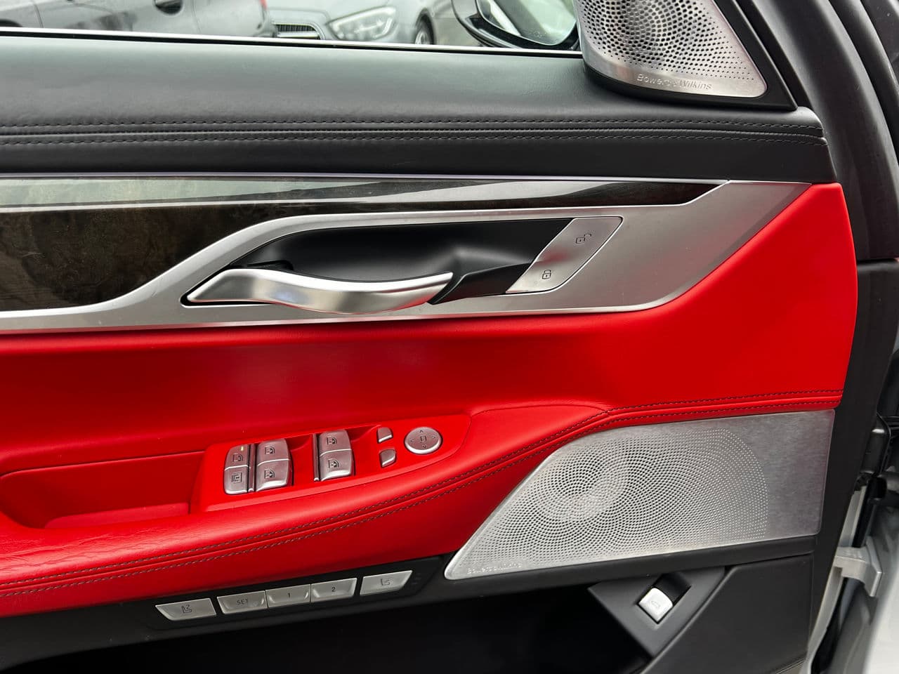 BMW 740e 2017 — Миниатюра 16