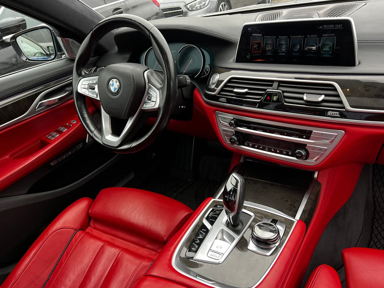 BMW 740e 2017 — Миниатюра 6