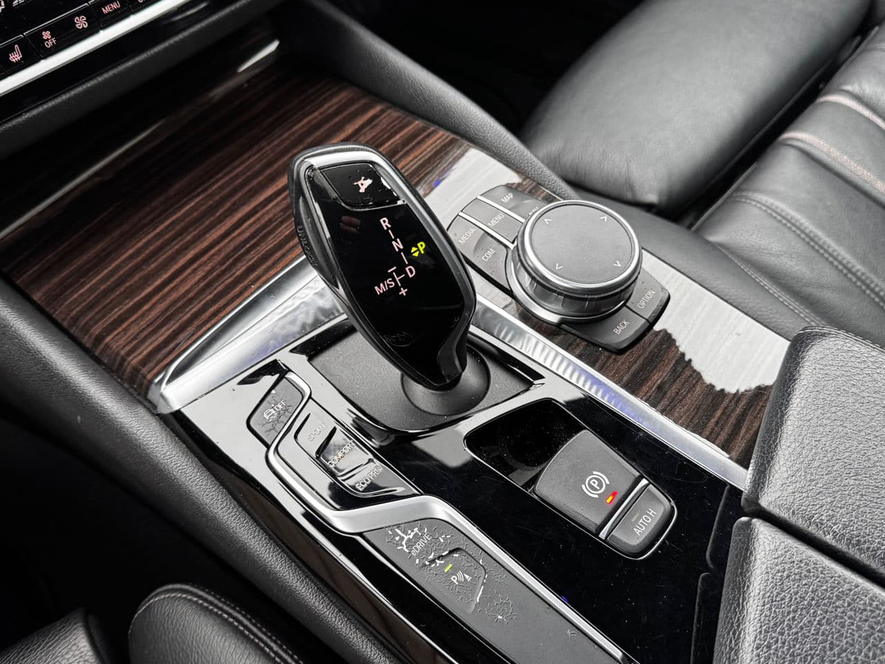 BMW 530e 2019 — Миниатюра 13