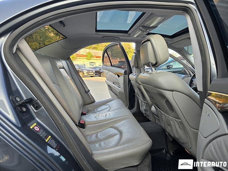 Mercedes E 320 2006 — Миниатюра 15