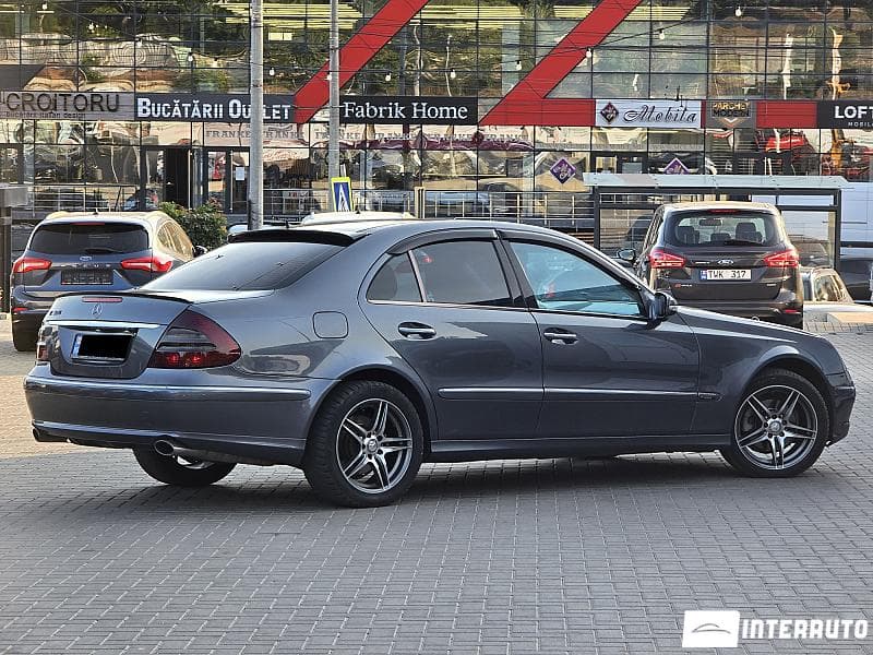 Mercedes E 320 2006 — Миниатюра 3
