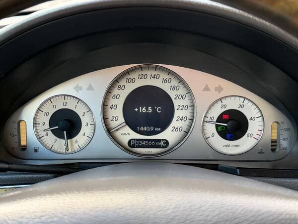 2006 Mercedes E 320 — Miniatură 10