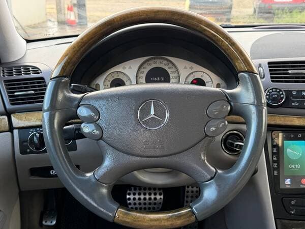 2006 Mercedes E 320 — Miniatură 9