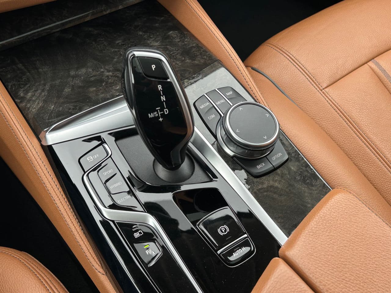 BMW 530e 2021 — Миниатюра 16