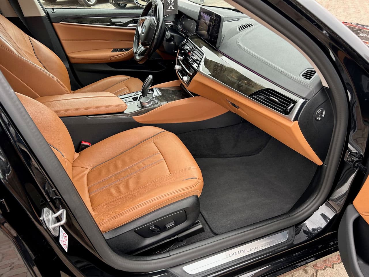 BMW 530e 2021 — Миниатюра 17