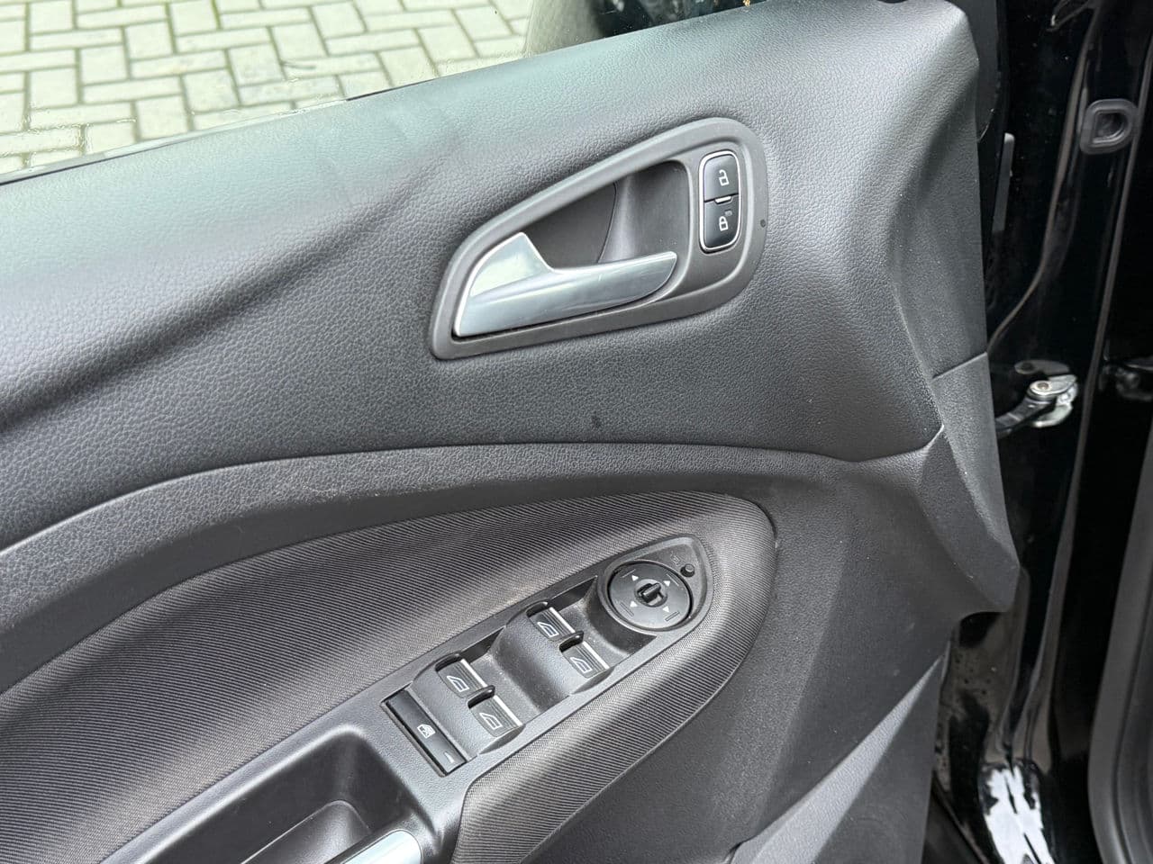 Ford C-MAX 2016 — Миниатюра 6