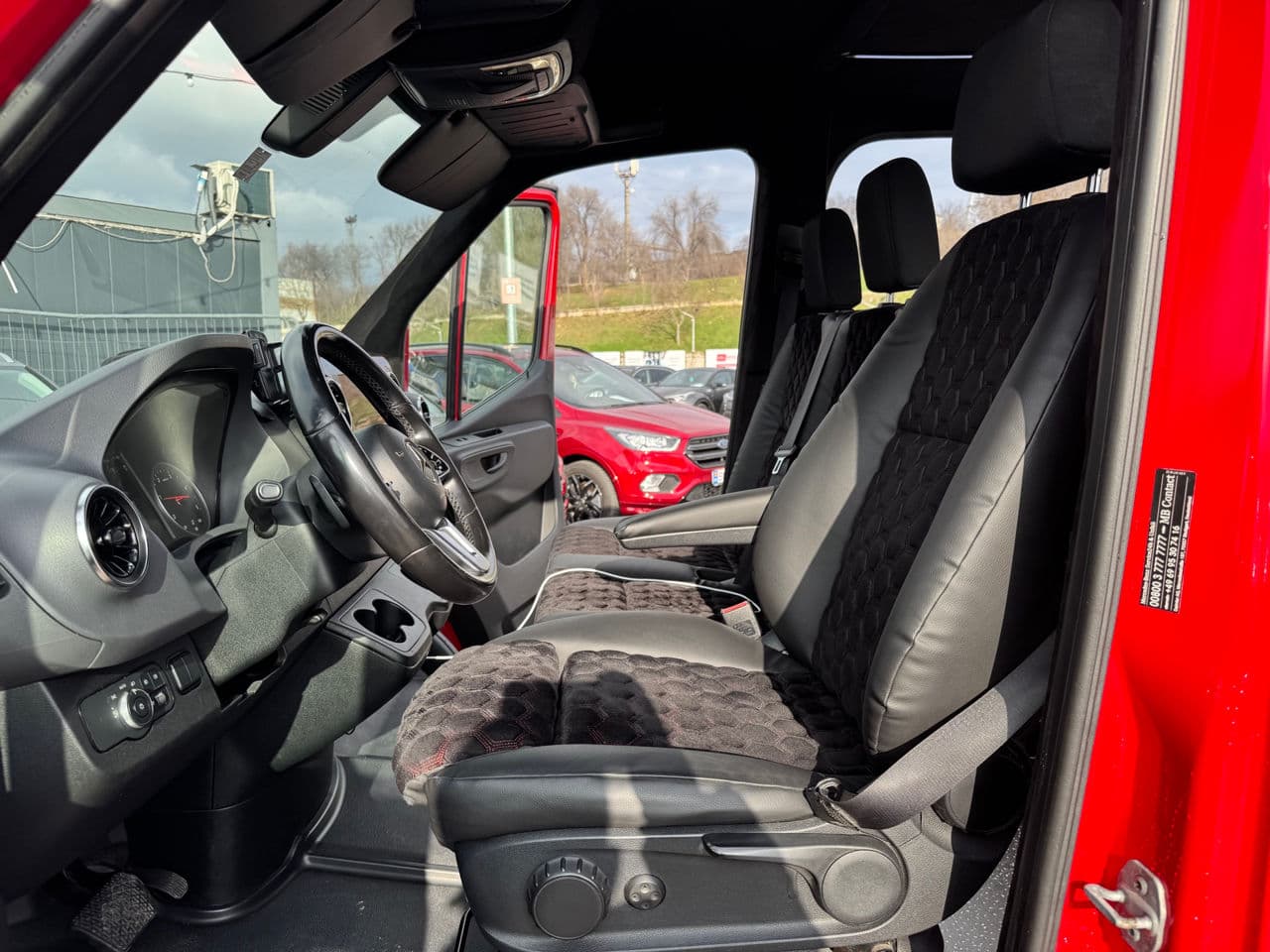 Mercedes Sprinter 2019 — Миниатюра 5