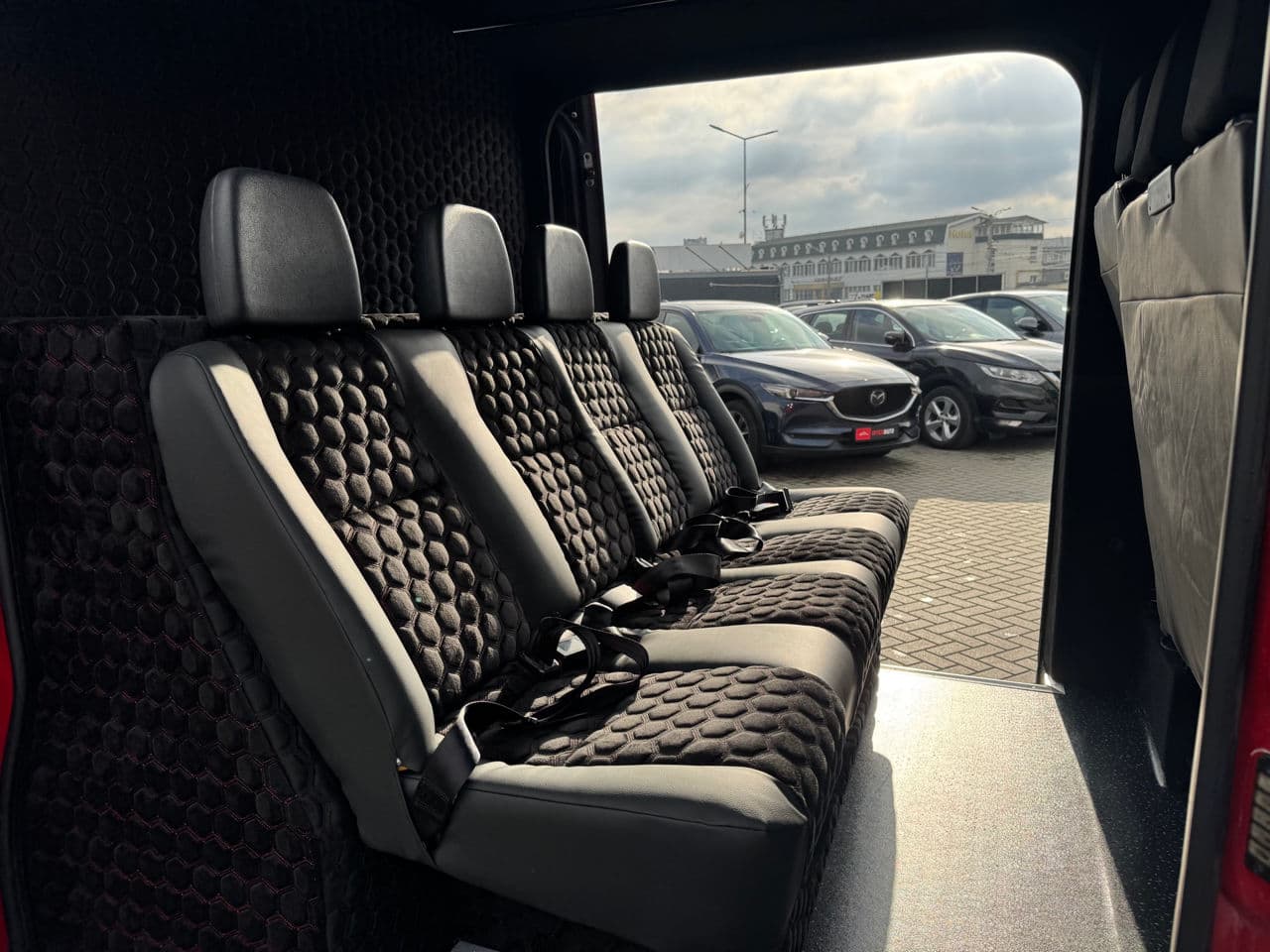 Mercedes Sprinter 2019 — Миниатюра 14