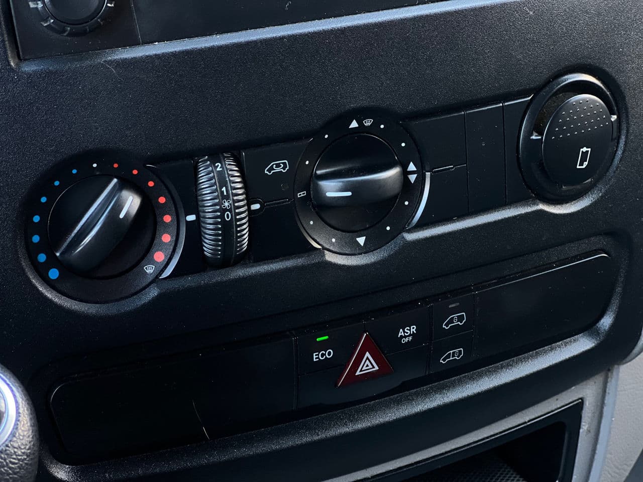 Mercedes Sprinter 2016 — Миниатюра 11