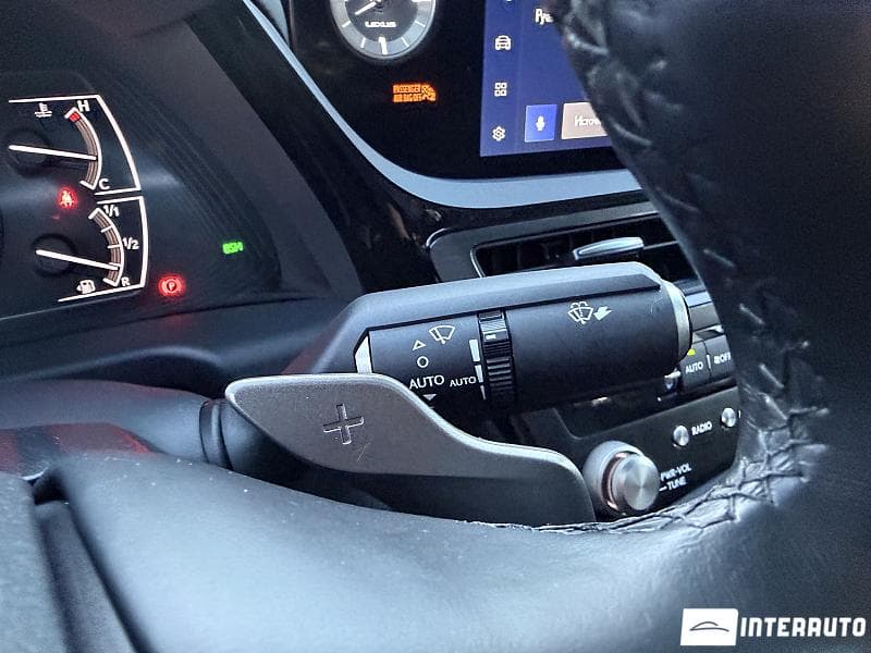 Lexus ES 300h 2023 — Миниатюра 11