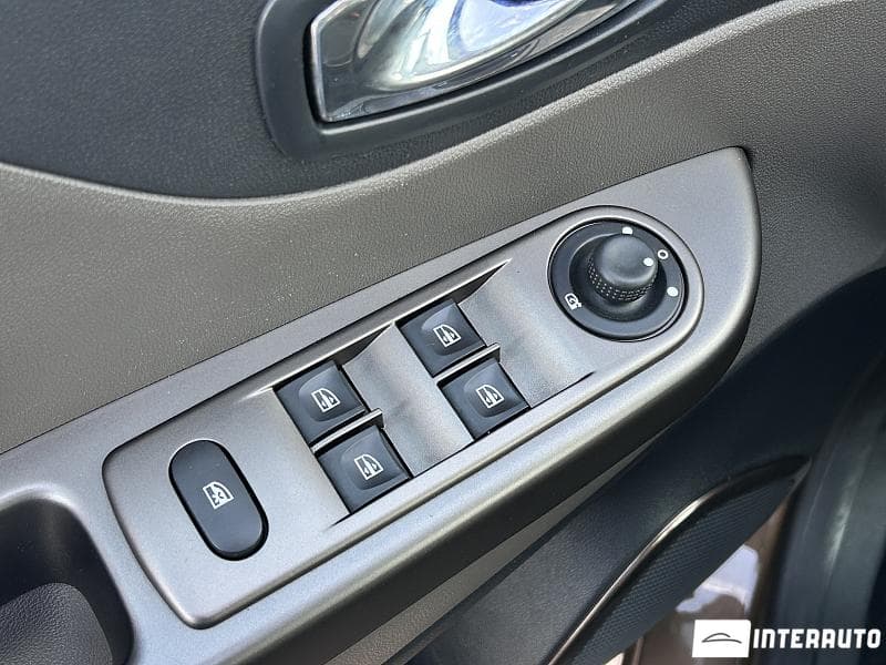 Renault Captur 2016 — Миниатюра 7