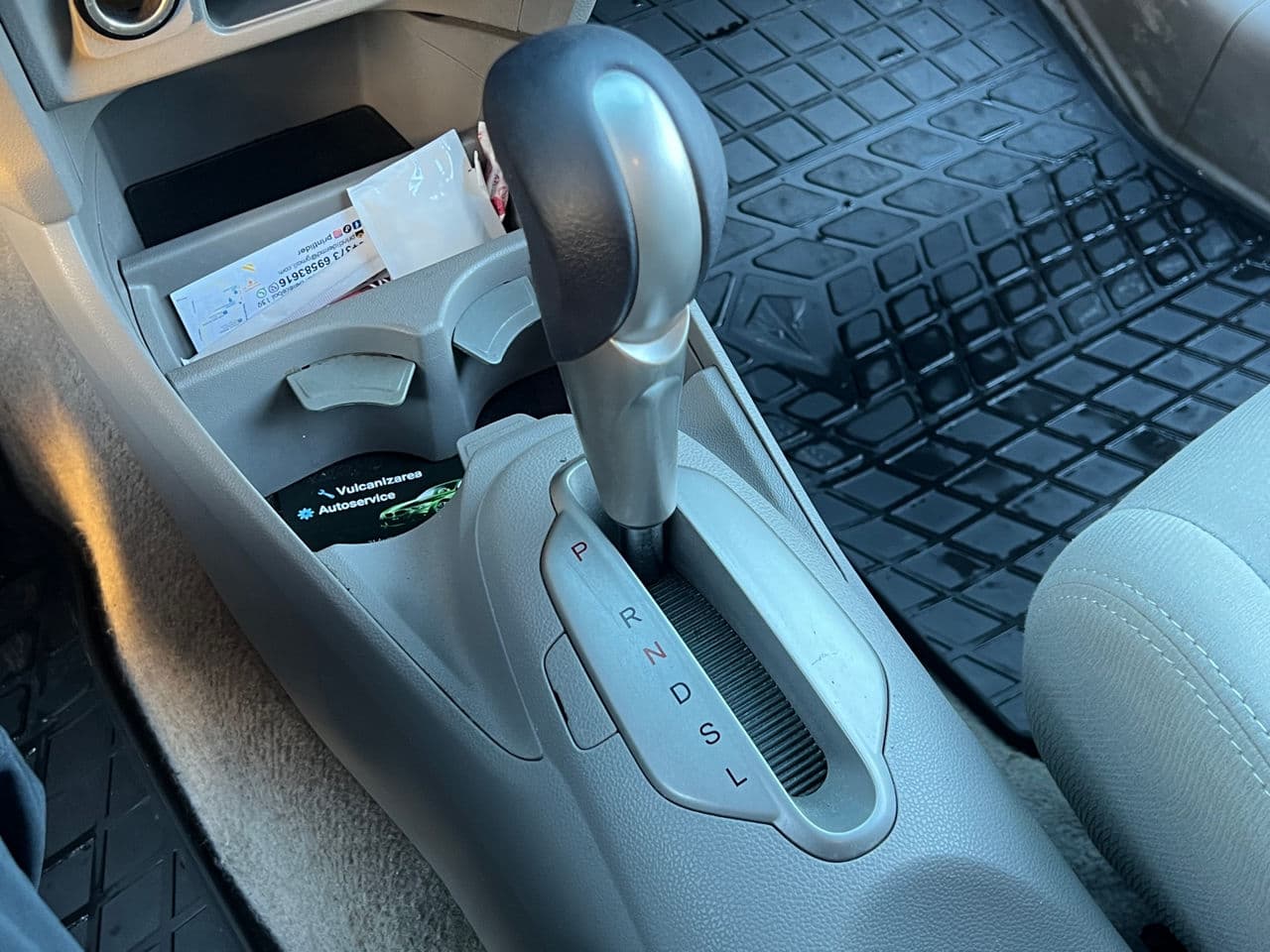 Honda Insight 2009 — Миниатюра 10