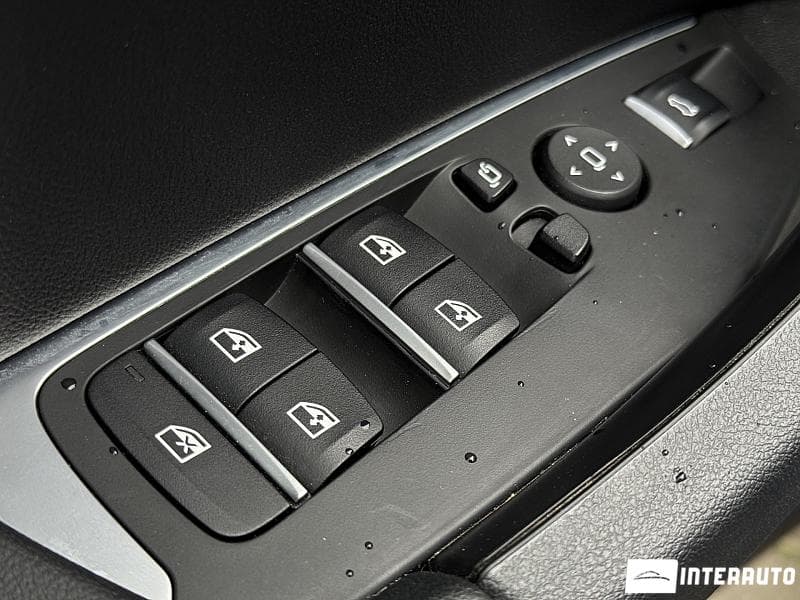 BMW X3 3.0e 2022 — Миниатюра 17