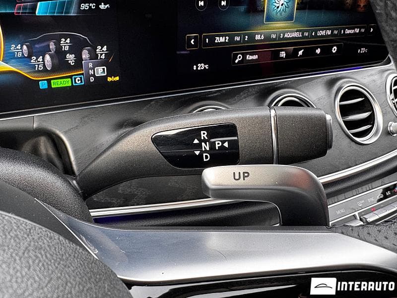 Mercedes E 53 AMG 2023 — Миниатюра 12