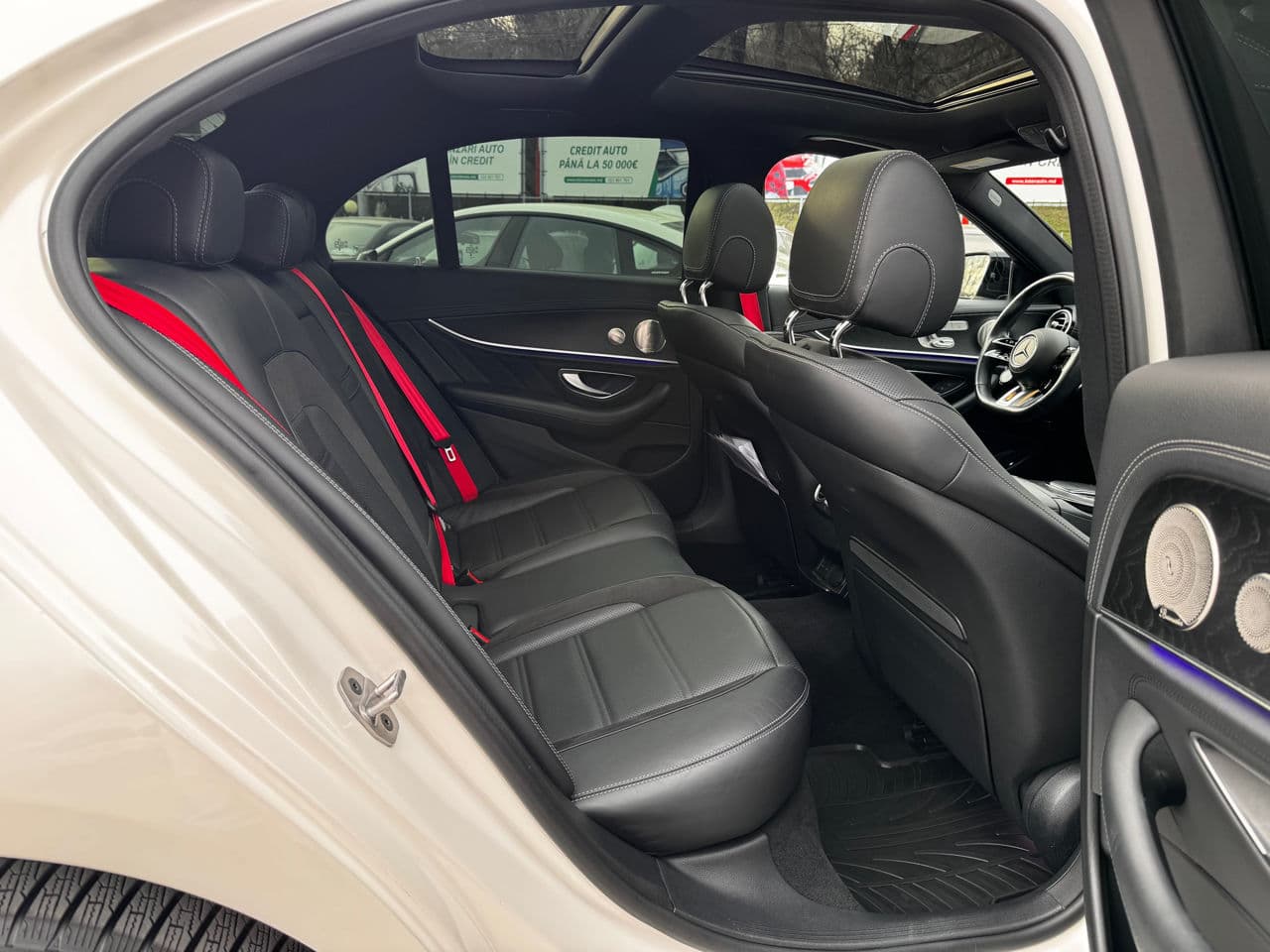 Mercedes E 53 AMG 2023 — Миниатюра 17