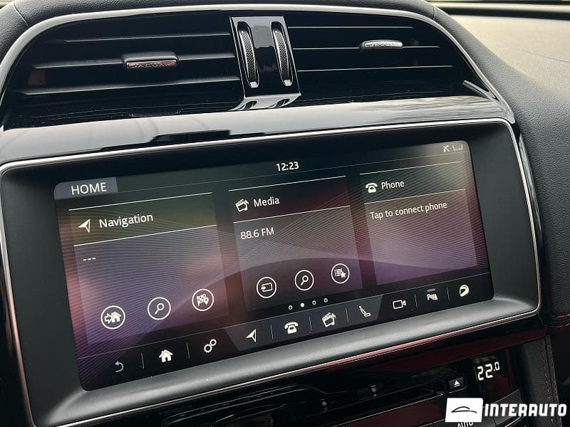 Jaguar F-Pace 2016 — Миниатюра 16