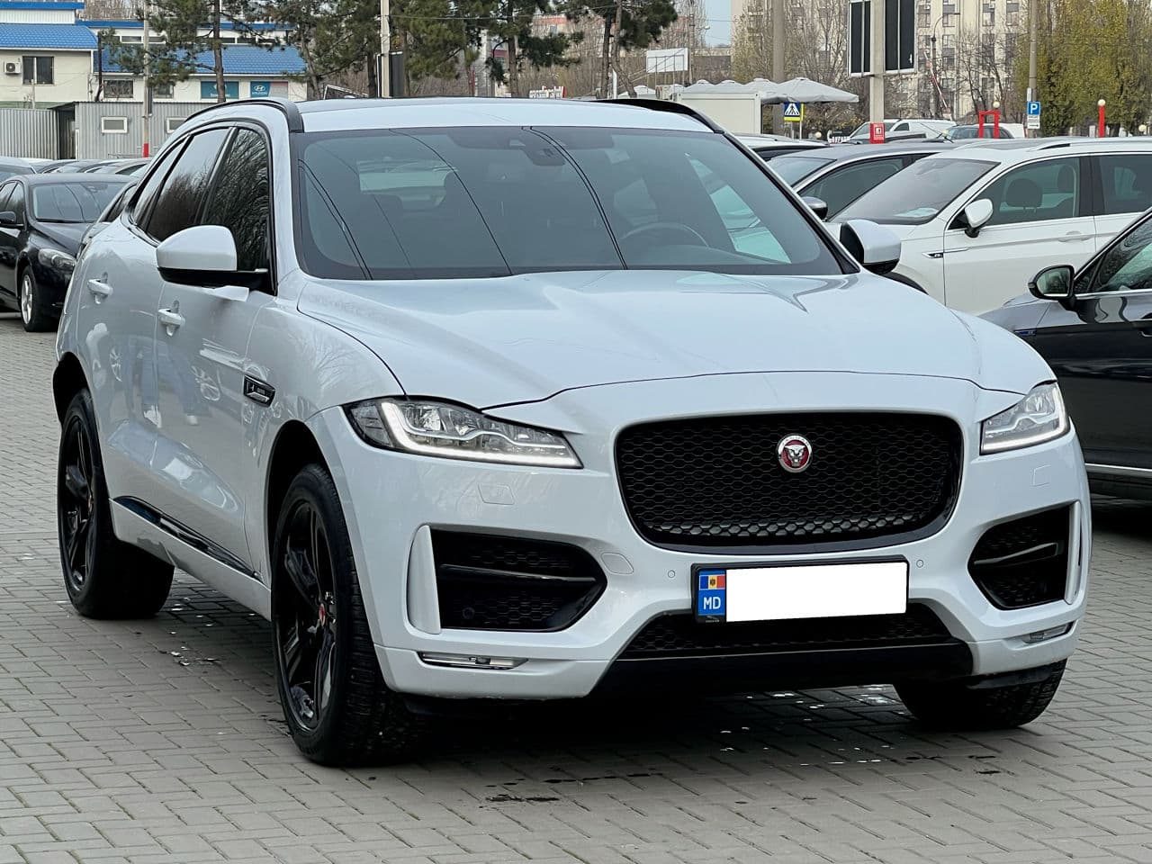 Jaguar F-Pace 2016 — Миниатюра 3