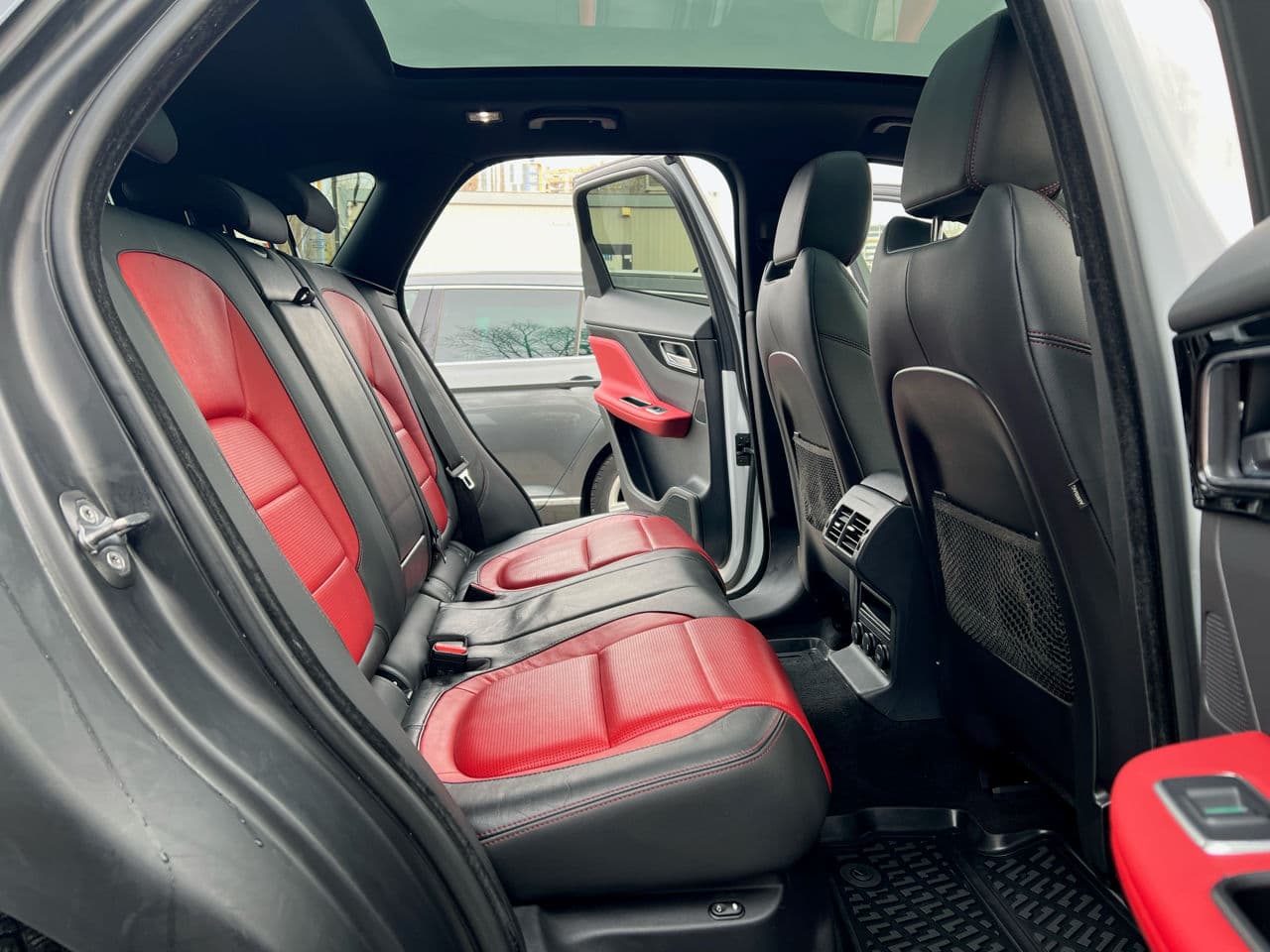 Jaguar F-Pace 2016 — Миниатюра 19