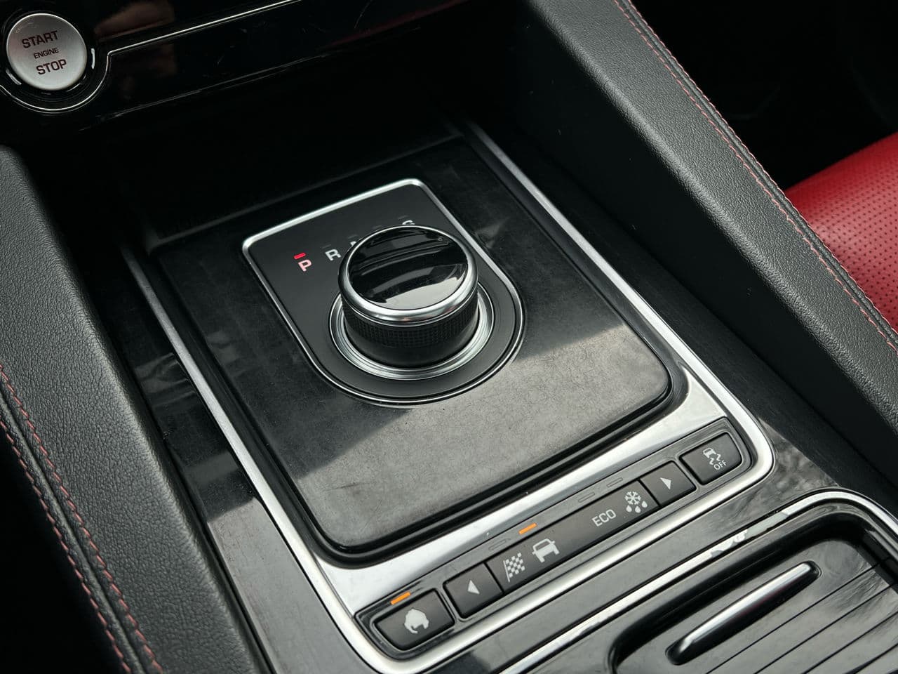 Jaguar F-Pace 2016 — Миниатюра 18