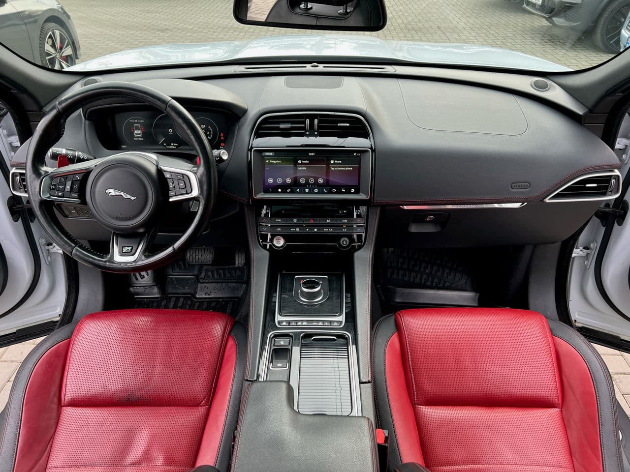 Jaguar F-Pace 2016 — Миниатюра 11